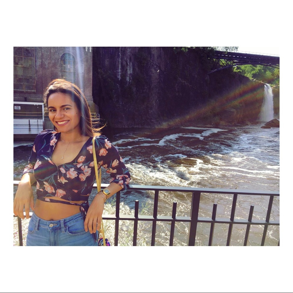 Long sleeve crop top 🌸